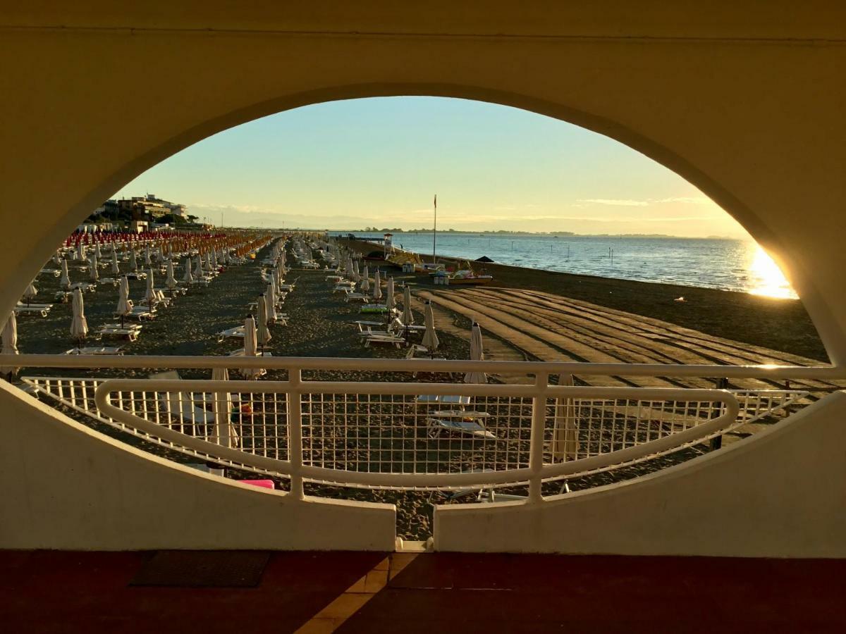 Sparkling Holiday Lignano Sabbiadoro Exterior foto